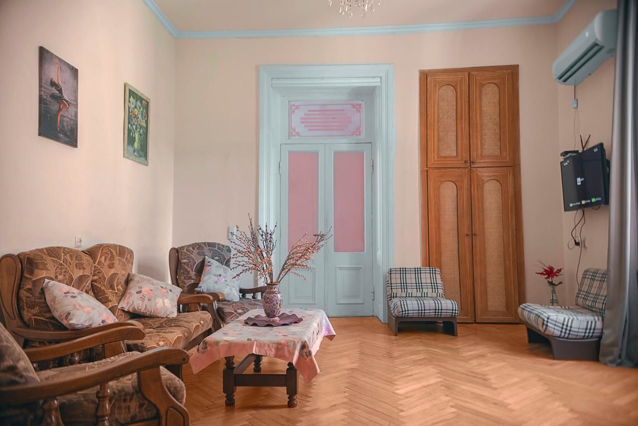 Гостевой дом Century House On Vera Тбилиси