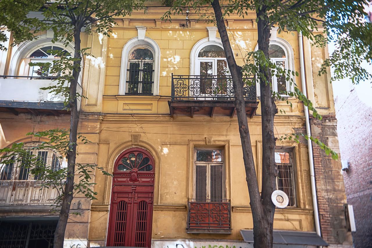 Гостевой дом Century House On Vera Тбилиси-27