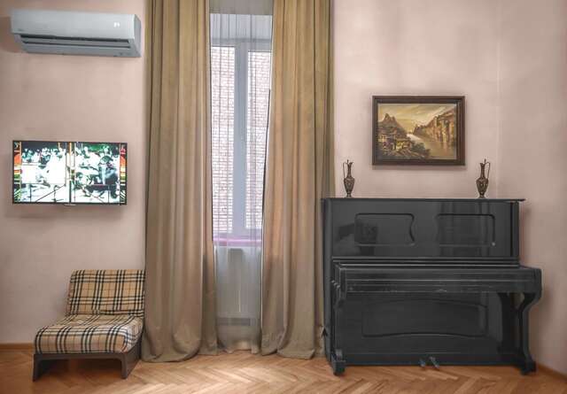 Гостевой дом Century House On Vera Тбилиси-13